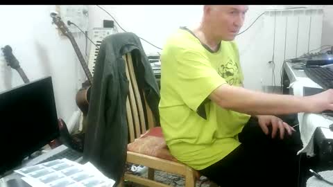 Snapshot of renefr chatting on 4, 3, 2026 renefr online show from 4, 3, 2026