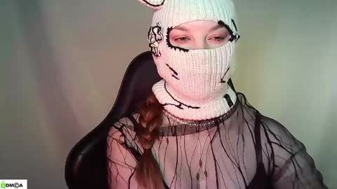 Snapshot of renesme_lusilia chatting on 18, 5, 2026 Renesme White Im here from Monday to Friday online show from 18, 5, 2026