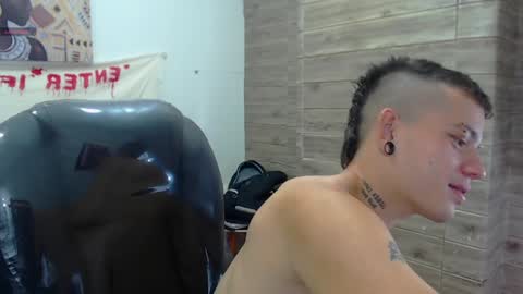 Snapshot of rennesanti chatting on 11, 12, 2024 R E N E online show from 11, 12, 2024