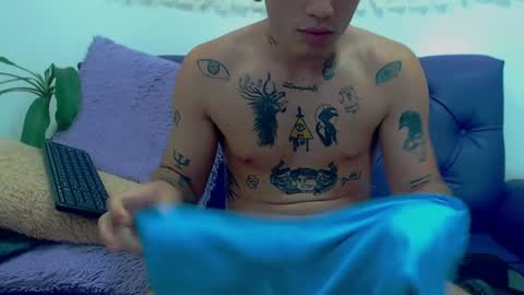 Snapshot of rennesanti chatting on 12, 12, 2024 R E N E online show from 12, 12, 2024