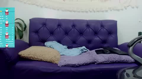 Snapshot of rennesanti chatting on 28, 12, 2024 R E N E online show from 28, 12, 2024