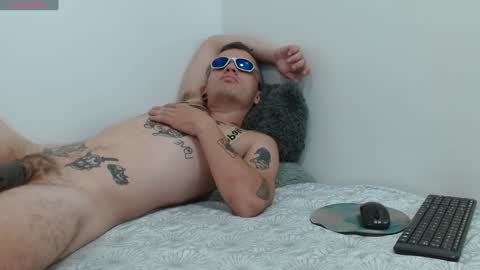 Snapshot of rennesanti chatting on 29, 1, 2025 R E N E online show from 29, 1, 2025