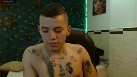 Snapshot of rennesanti chatting on 9, 9, 2025 R E N E online show from 9, 9, 2025