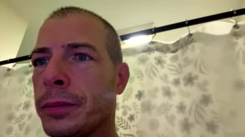Snapshot of reno_rodrick chatting on 31, 3, 2026 reno_rodrick online show from 31, 3, 2026