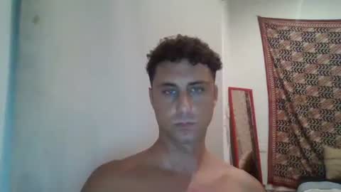 Snapshot of renud chatting on 22, 9, 2025 renud online show from 22, 9, 2025