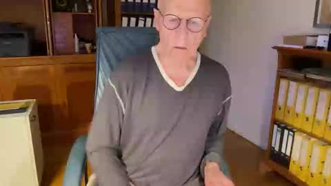 Snapshot of reteid chatting on 11, 11, 2025 reteid online show from 11, 11, 2025