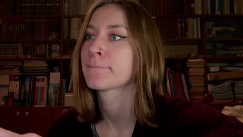 Snapshot of retromarie chatting on 11, 4, 2026 Rie online show from 11, 4, 2026