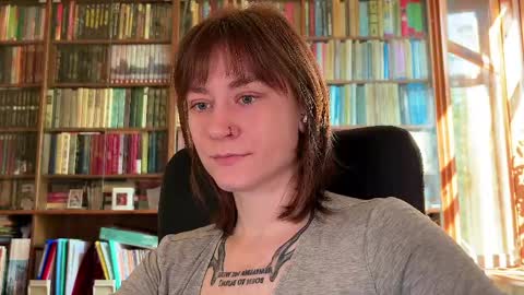 Snapshot of retromarie chatting on 22, 5, 2026 Rie online show from 22, 5, 2026