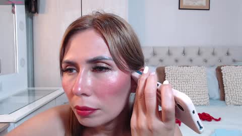 Snapshot of reychel_sens chatting on 14, 12, 2024 reychel_sens online show from 14, 12, 2024