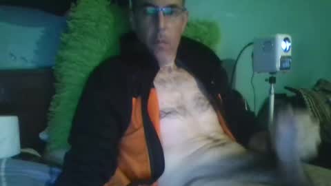 reyes_albert2006 online show from 1, 12, 2025