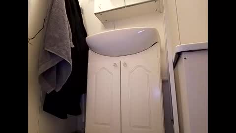 Snapshot of rhymes2479 chatting on 4, 2, 2025 Shaved cock ready online show from 4, 2, 2025