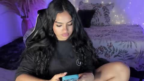 Snapshot of riana_kean chatting on 24, 4, 2026 RianaK online show from 24, 4, 2026