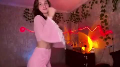 Snapshot of riana_razz chatting on 8, 7, 2026 riana_razz online show from 8, 7, 2026