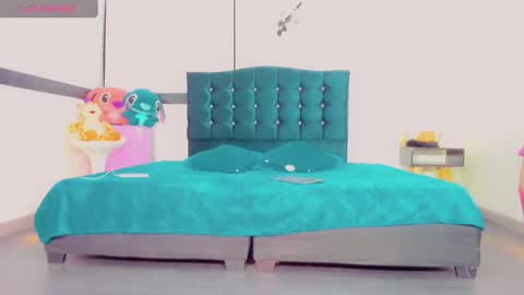 Rianna Garcia online show from 7, 3, 2025