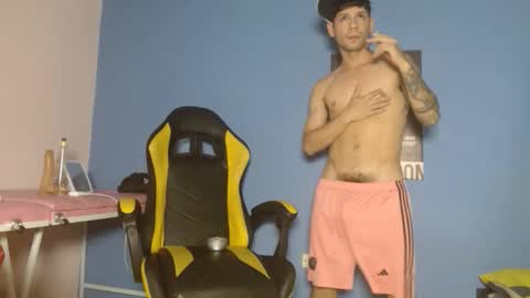 ricardo_big_cock online show from 3, 4, 2026