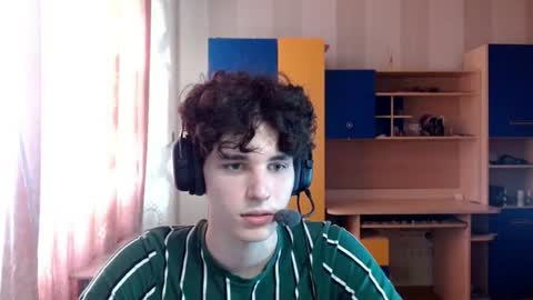 Snapshot of richard_kaupo chatting on 4, 8, 2026 Richard online show from 4, 8, 2026