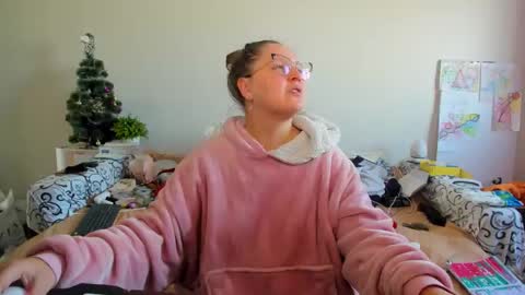 Anna - not anna - right Anna  online show from 4, 2, 2026