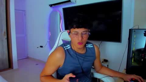 Snapshot of rick_shellby chatting on 14, 11, 2025 Rick online show from 14, 11, 2025