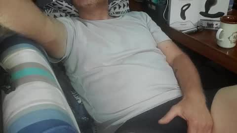 Snapshot of rickitou chatting on 8, 4, 2026 FireLion online show from 8, 4, 2026