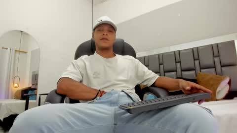 Ricky  online show from 1, 12, 2025