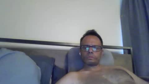 Snapshot of rickyandluucy chatting on 3, 5, 2026 RickyandLuucy online show from 3, 5, 2026