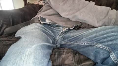 Snapshot of rico_y_suave_4u chatting on 19, 4, 2026 Easy if yun are good see my pics online show from 19, 4, 2026