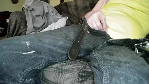 Snapshot of rico_y_suave_4u chatting on 28, 4, 2026 Easy if yun are good see my pics online show from 28, 4, 2026