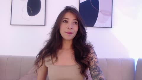 Snapshot of riley_bensongh chatting on 15, 12, 2024 Riley online show from 15, 12, 2024