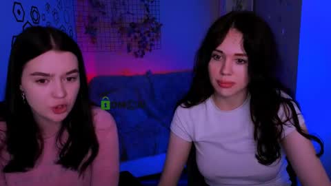 Snapshot of riley_sanders chatting on 27, 4, 2026 Meow online show from 27, 4, 2026
