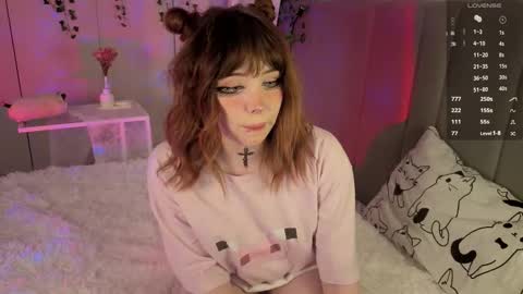 Snapshot of riley_vice chatting on 24, 11, 2025 Sofia online show from 24, 11, 2025