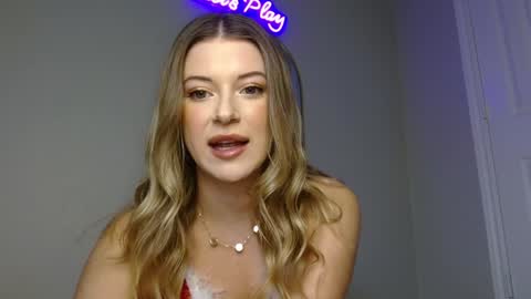 Snapshot of rileydepp chatting on 10, 12, 2024 riley depp online show from 10, 12, 2024