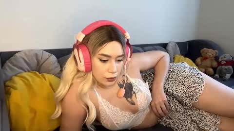 Emily online show from 21, 10, 2025