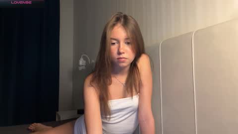 Snapshot of rin_the_mermaid chatting on 8, 10, 2025 RIn online show from 8, 10, 2025