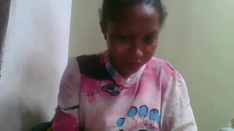 Snapshot of rinah654271 chatting on 24, 4, 2026 rinah654271 online show from 24, 4, 2026