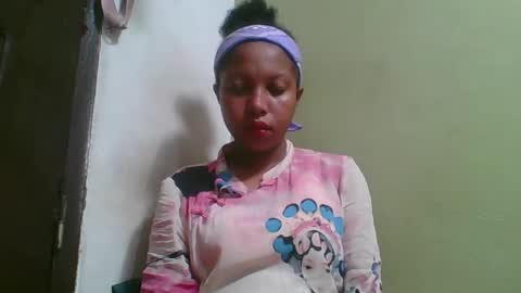 Snapshot of rinah654271 chatting on 17, 5, 2026 rinah654271 online show from 17, 5, 2026