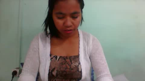 Snapshot of rinah856024 chatting on 2, 10, 2025 rinah856024 online show from 2, 10, 2025