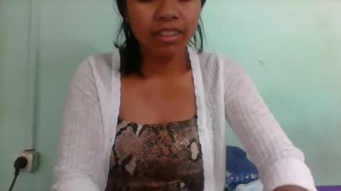 Snapshot of rinah856024 chatting on 2, 10, 2025 rinah856024 online show from 2, 10, 2025