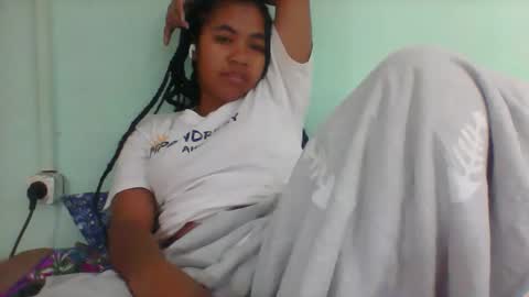 Snapshot of rinah856024 chatting on 8, 10, 2025 rinah856024 online show from 8, 10, 2025