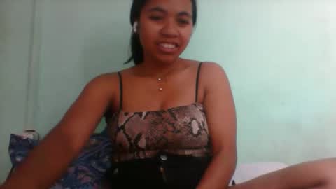 Snapshot of rinah856024 chatting on 19, 11, 2025 rinah856024 online show from 19, 11, 2025
