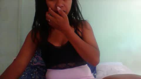 Snapshot of rinah856024 chatting on 15, 12, 2025 rinah856024 online show from 15, 12, 2025