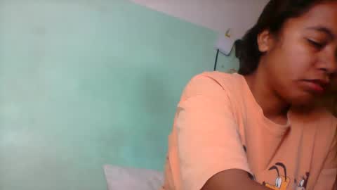 Snapshot of rinah856024 chatting on 28, 5, 2026 rinah856024 online show from 28, 5, 2026
