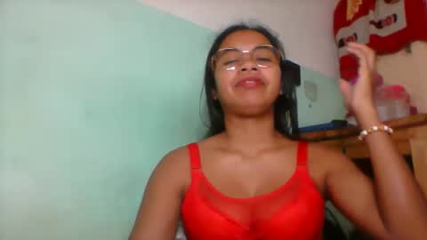 Snapshot of rinah856024 chatting on 31, 5, 2026 rinah856024 online show from 31, 5, 2026