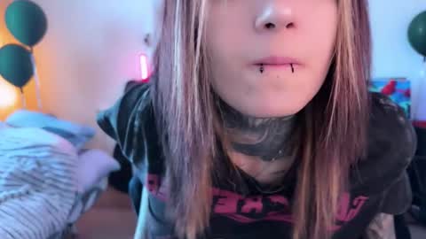   DianaBrite            fansl y online show from 3, 2, 2026