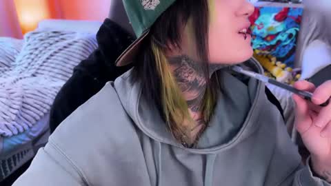   DianaBrite            fansl y online show from 13, 4, 2026