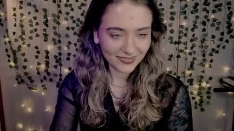 risha_laass online show from 1, 2, 2025