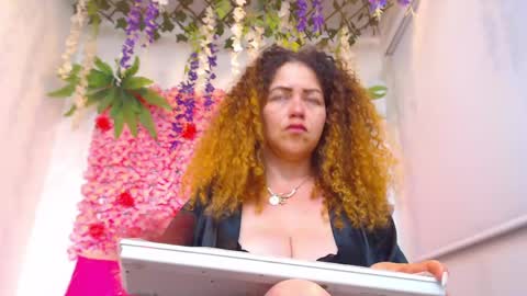 Risitos De Oro online show from 7, 5, 2026