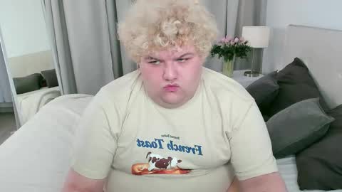 riven_miller online show from 12, 9, 2025