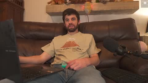 Ryan aka KeylimeRy online show from 9, 1, 2025