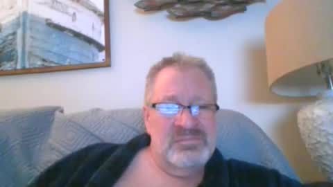 Snapshot of rob872217 chatting on 1, 1, 2025 rob872217 online show from 1, 1, 2025