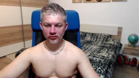 Snapshot of robbyshawz chatting on 8, 5, 2026 robbyshawz online show from 8, 5, 2026
